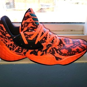 Almost new Adidas James Harden Vol. 4's